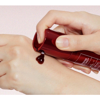 VT Cosmetics Red Booster Reedle Shot 100 50мл Антиоксидантная бустер-сыворотка с микроиглами
