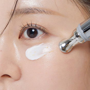 VT Cosmetics PDRN Reedle Shot Eye Lifter 15мл Массажный крем для кожи вокруг глаз с ПДРН и золотом